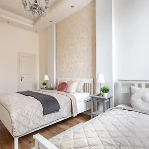 Luxurious In Liszt Ferenc Square , Budapest Hungary