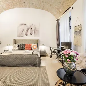 Urban Stable Luxury , Boedapest Hongarije
